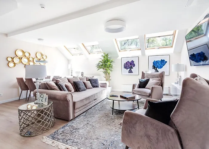 Luxury For Everyone - Hills Park Lux Apartments 1