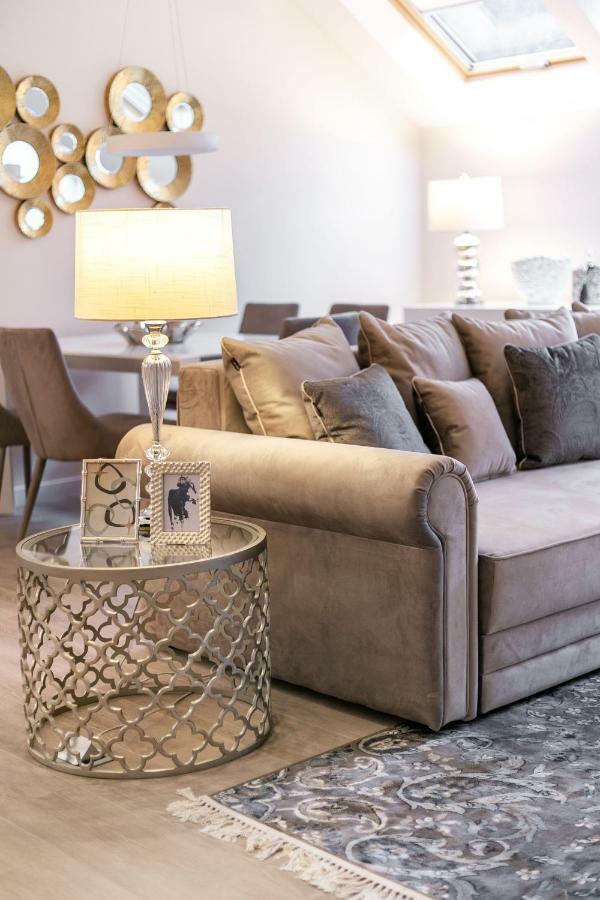 Apartment Luxury For Everyone - Hills Park Lux 1 *